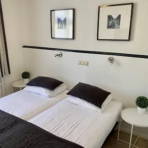 https://de-la-bourse.valkenburgaandegeul-hotels.com
