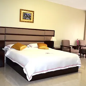 **** Hotel Hillside Plaza Uganda