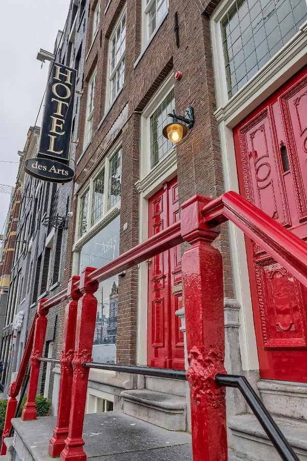 Hotel Des Arts location
